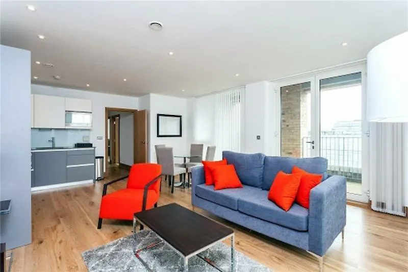 Fusion Apartments London 3*,